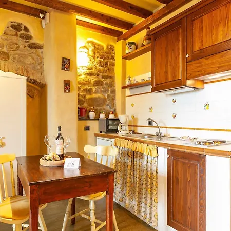 アパート Nice In Campiglia With Sauna *