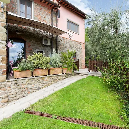 Nice In Campiglia With Sauna Pian di Scò