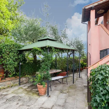 Apartment Nice In Campiglia With Sauna